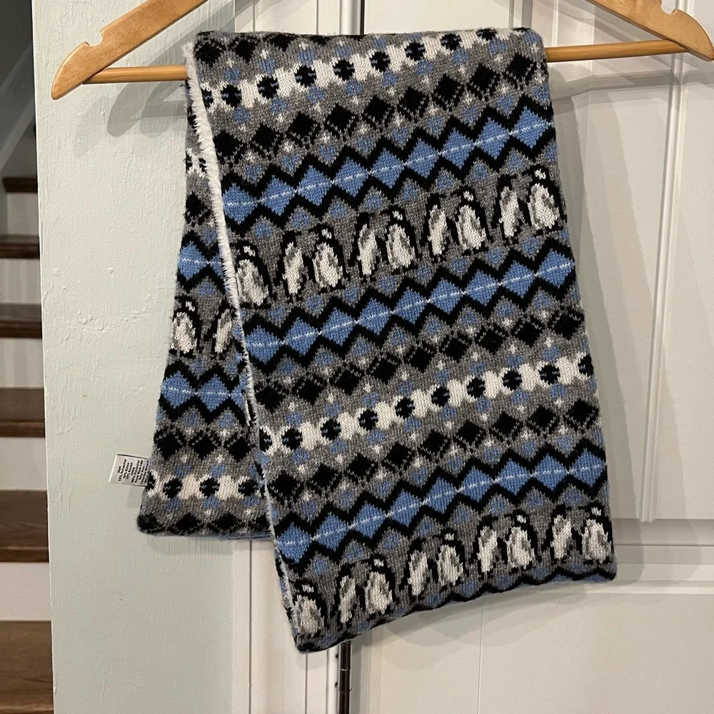 Vera Bradley Penguin Knit Infinity Scarf Fleece Lined Blue Black Winter Cozy